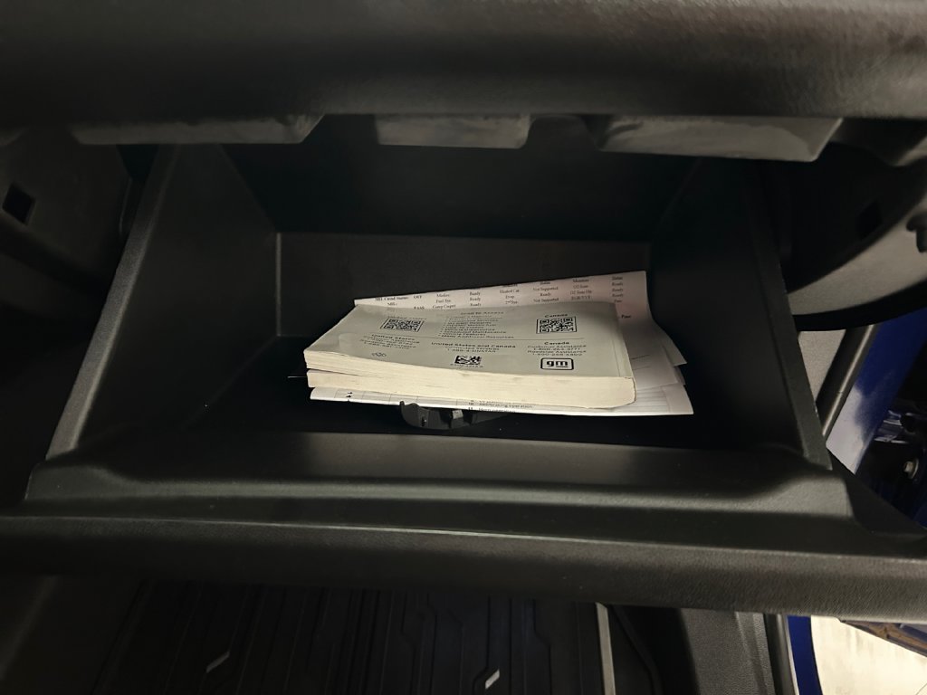 Used 2023 Blue GMC SLE image 23