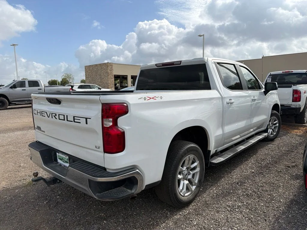 Used 2023 White Chevrolet LT image 2