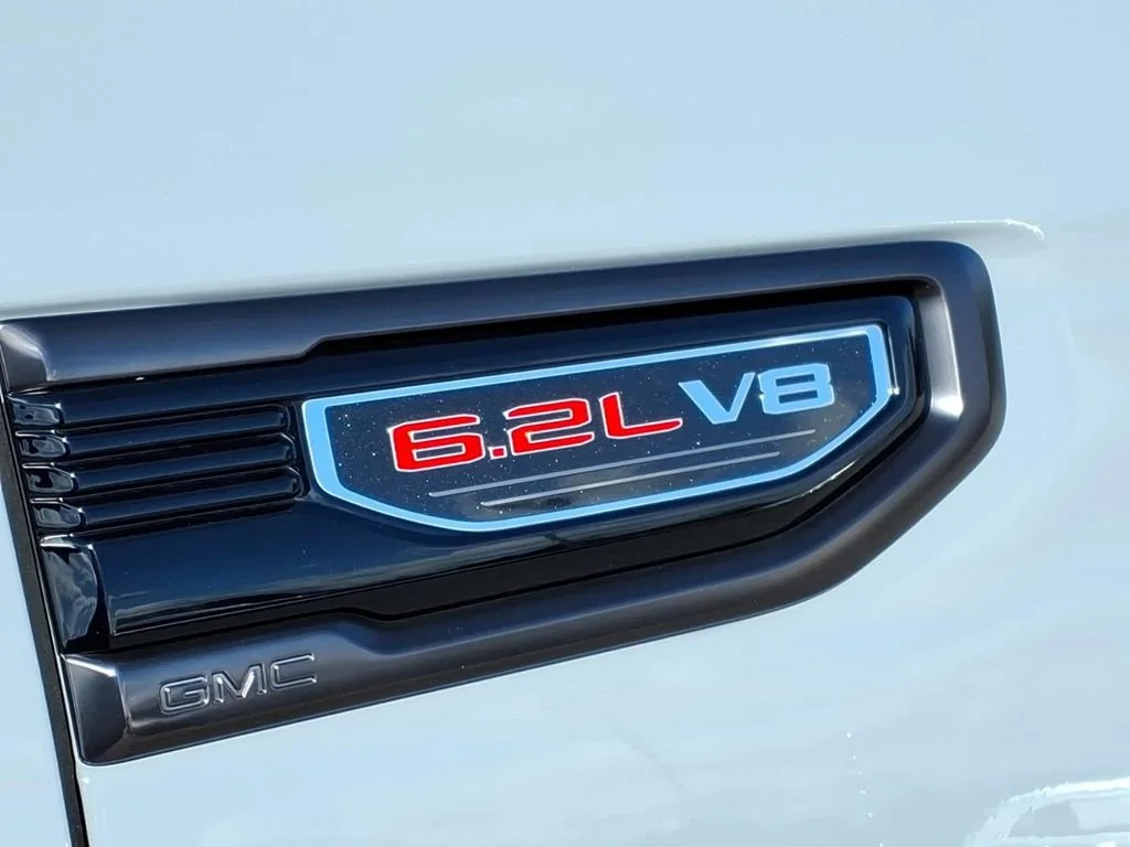 2025 GMC Sierra 1500 AT4X - Photo 6