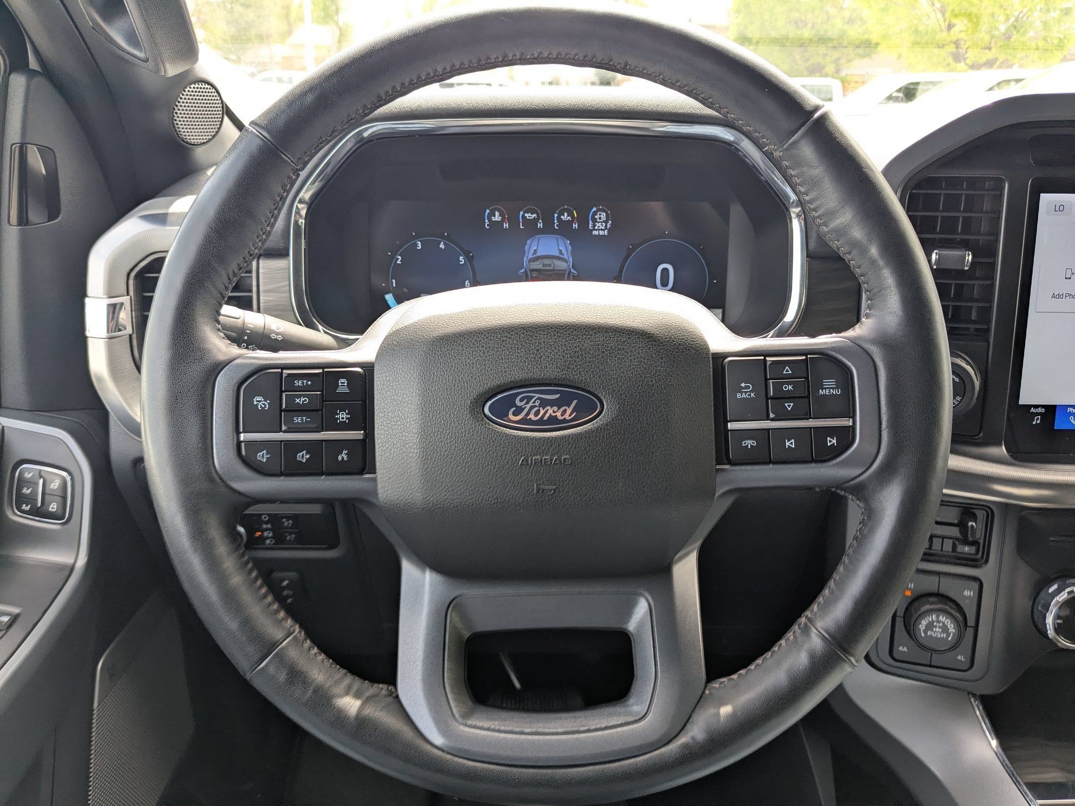 Used 2024 White Ford LARIAT image 18