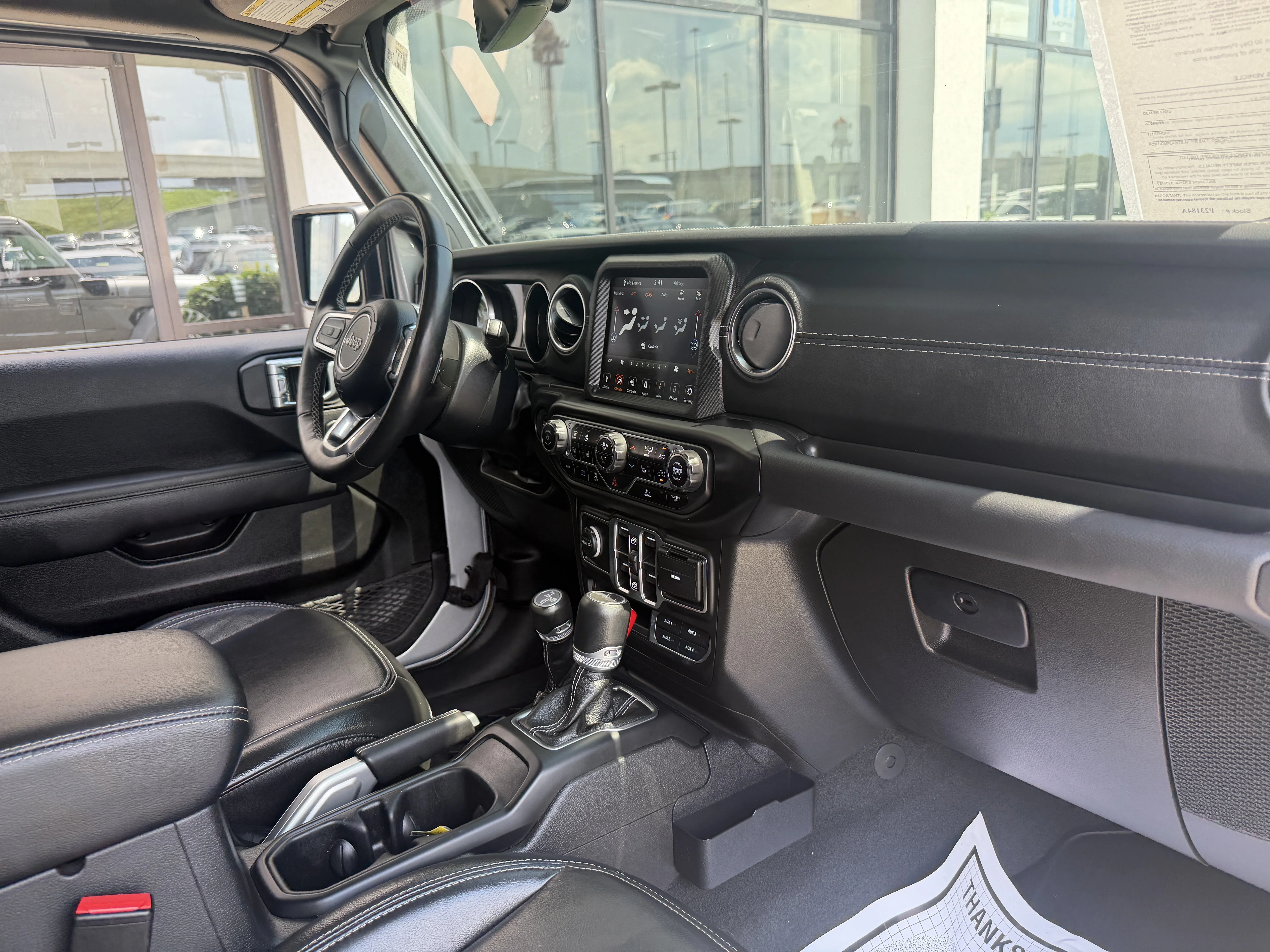 Used 2022 Silver Zynith Clearcoat Jeep Unlimited Sahara image 30