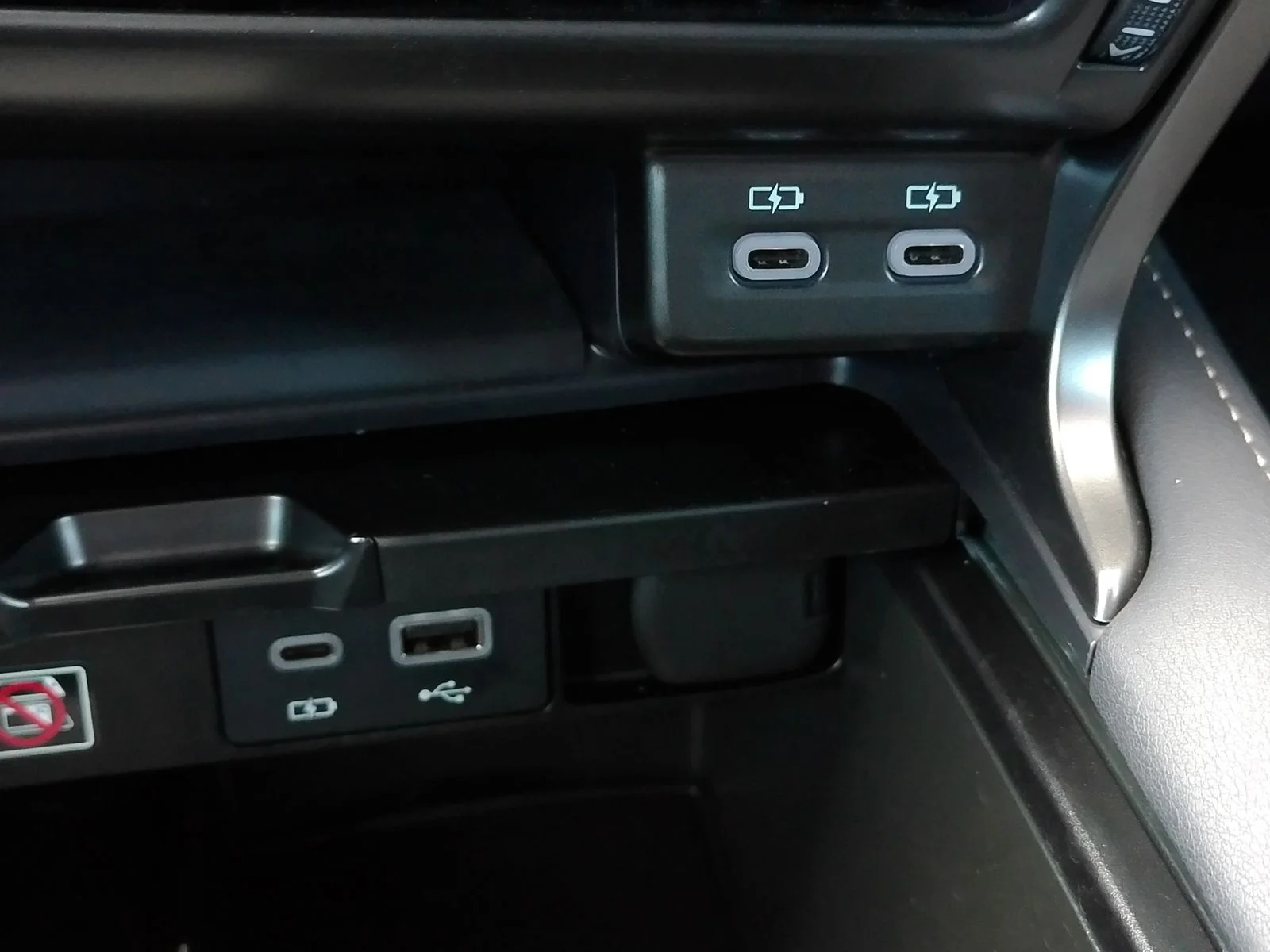 Used 2024 White Lexus 350h Premium image 23