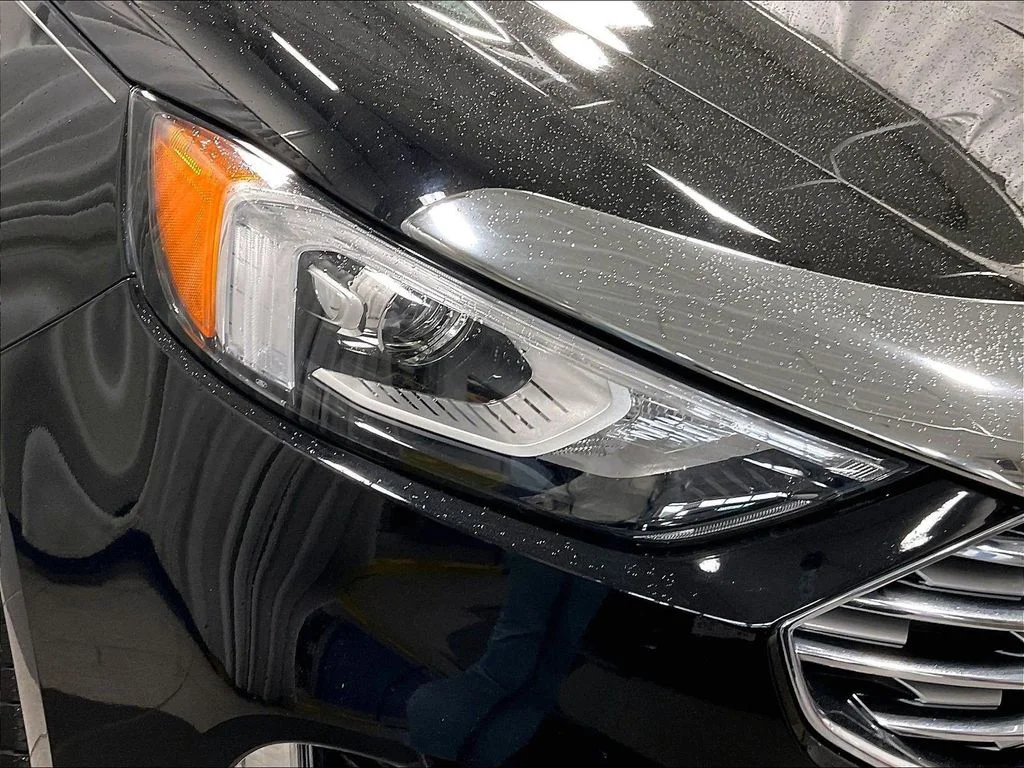 Used 2022 Black Ford SEL image 32