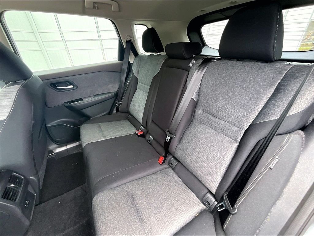Used 2023 Gun Metallic Nissan SV image 15