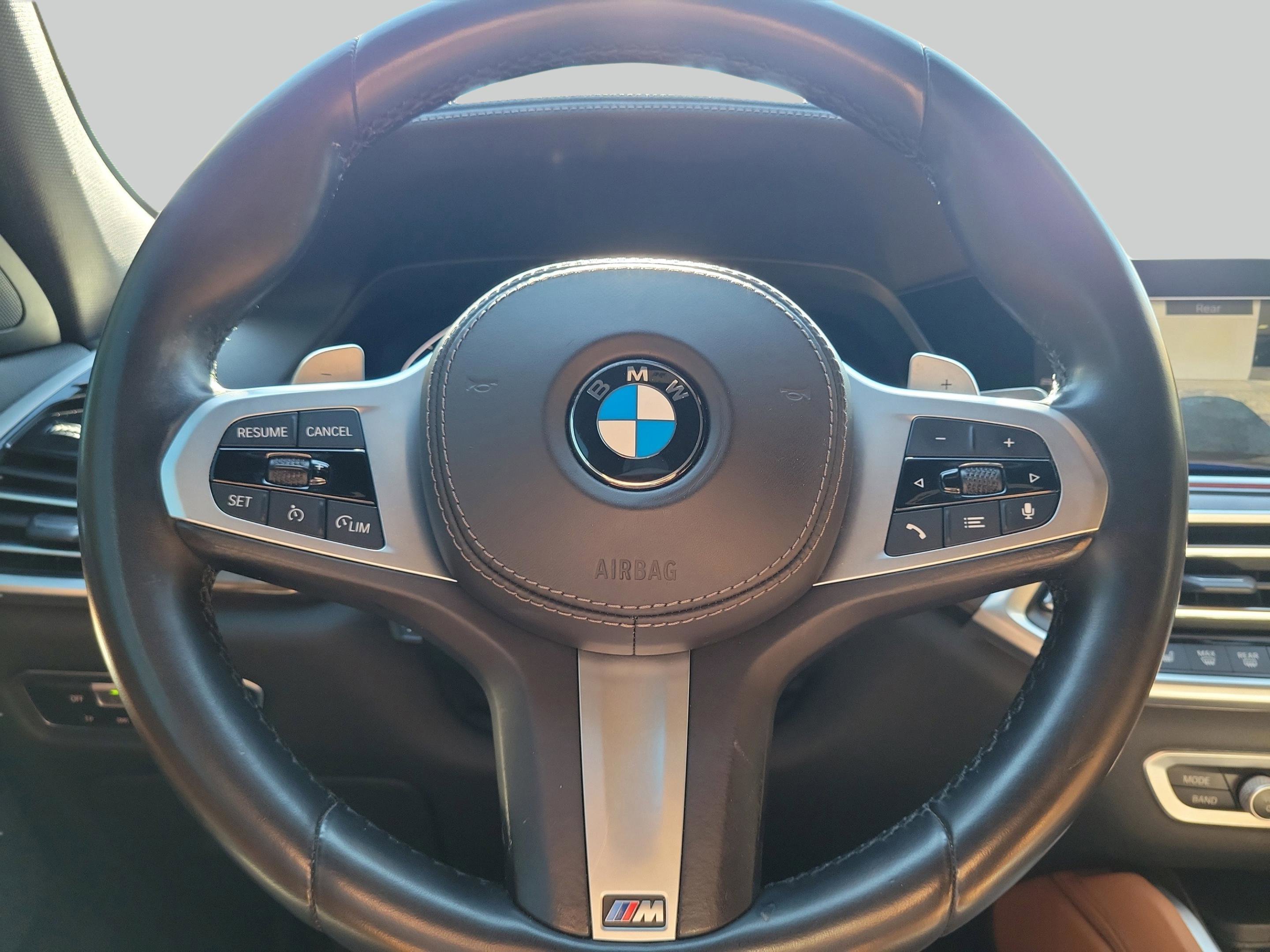 Used 2022 Carbon Black Metallic BMW xDrive40i image 18