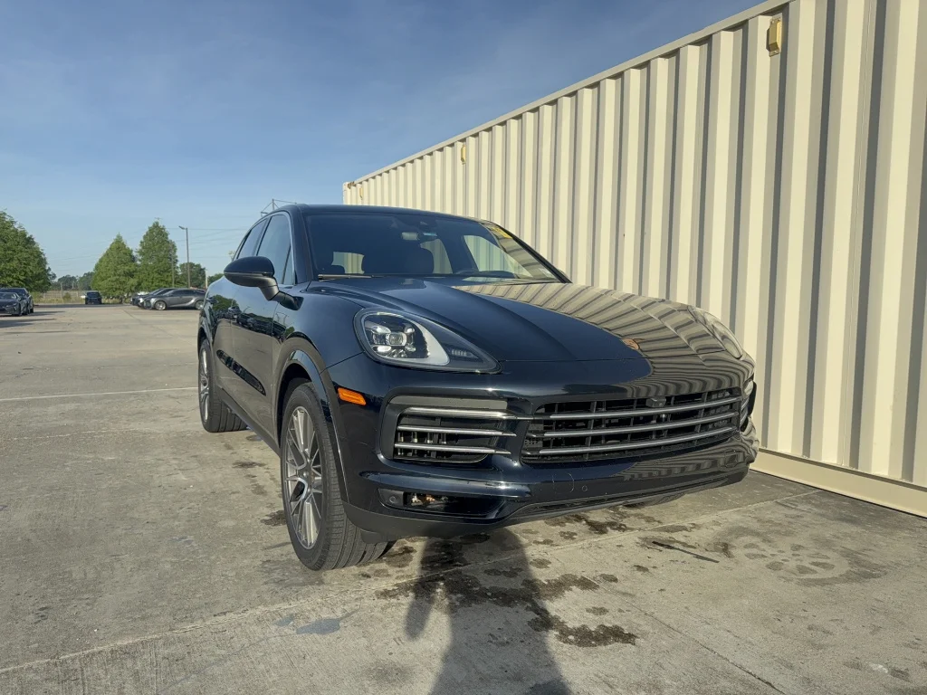 2020 Porsche Cayenne -'s photo