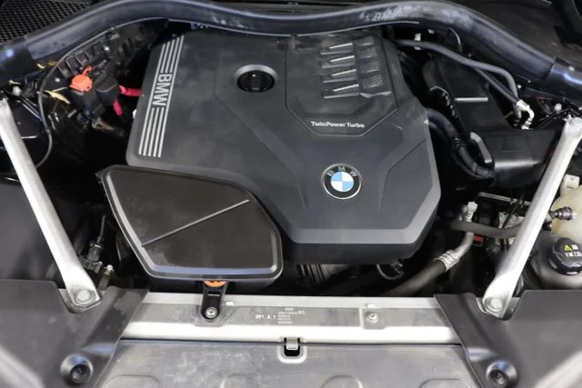 Used 2024 Black BMW xDrive30i image 25