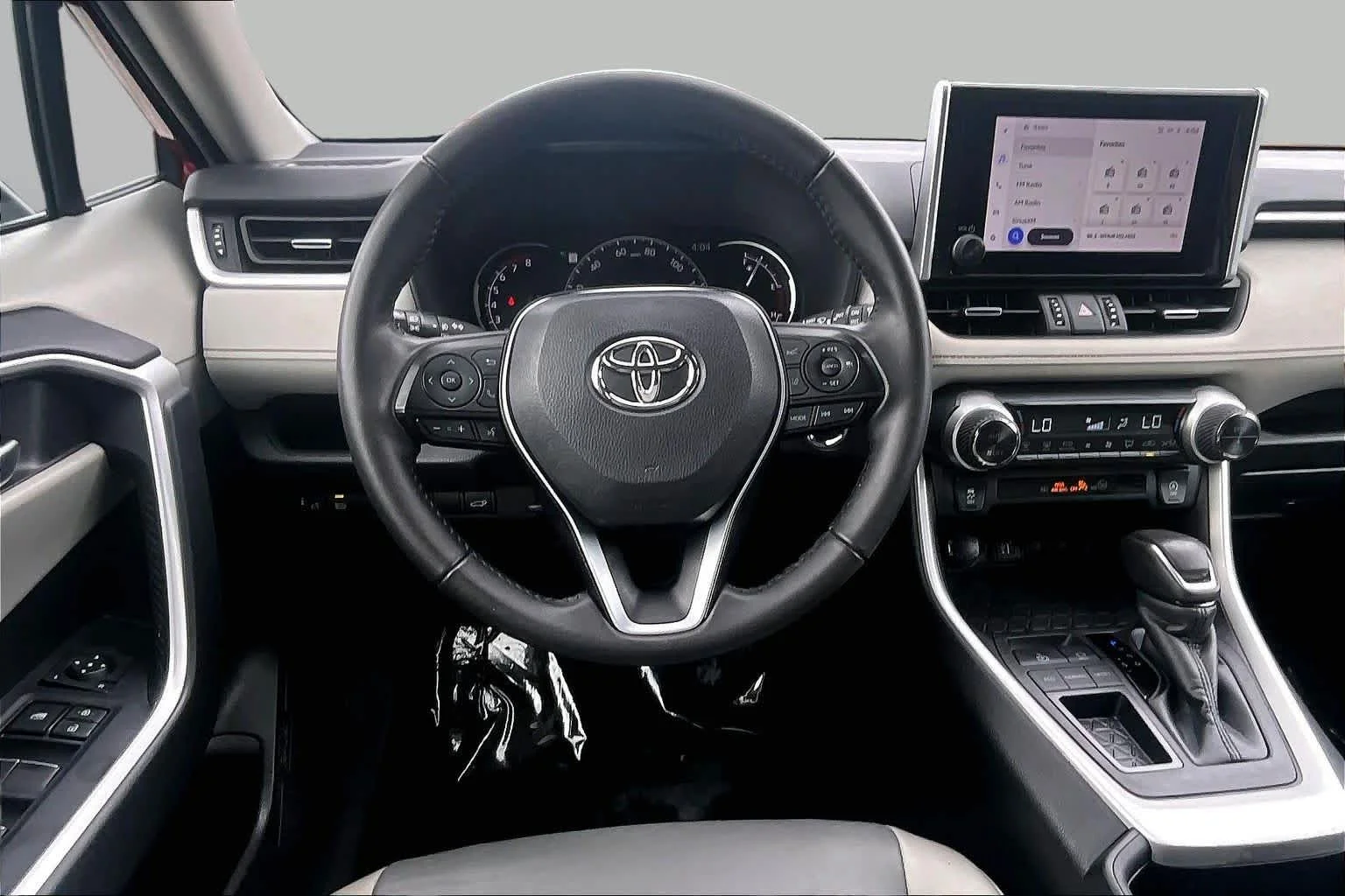 Used 2023 Ruby Flare Pearl Toyota XLE Premium image 6