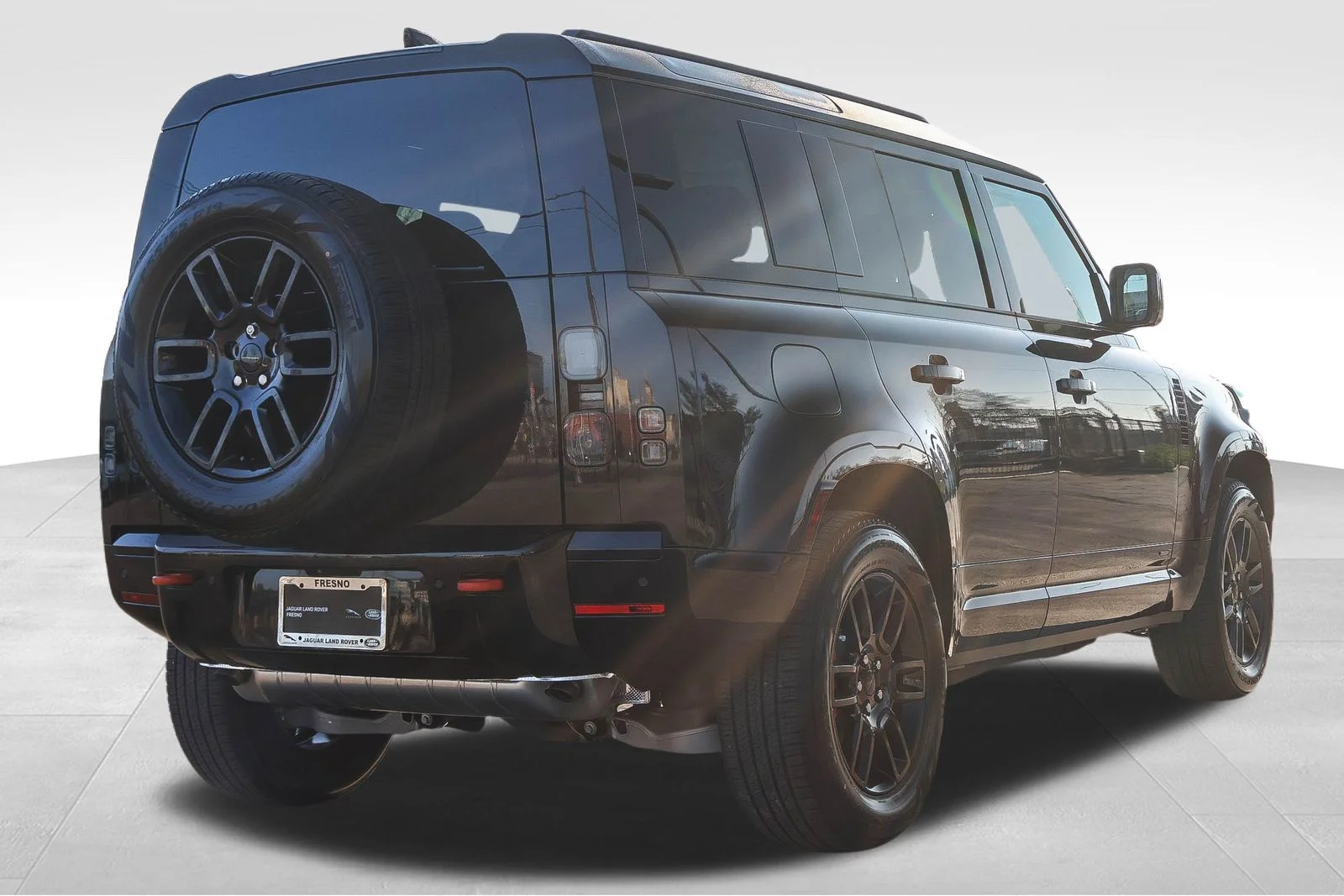 New 2026 Santorini Black Land Rover X image 5
