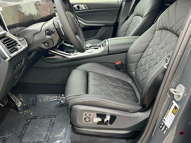 New 2026 Dravit Grey Metallic BMW xDrive40i image 19