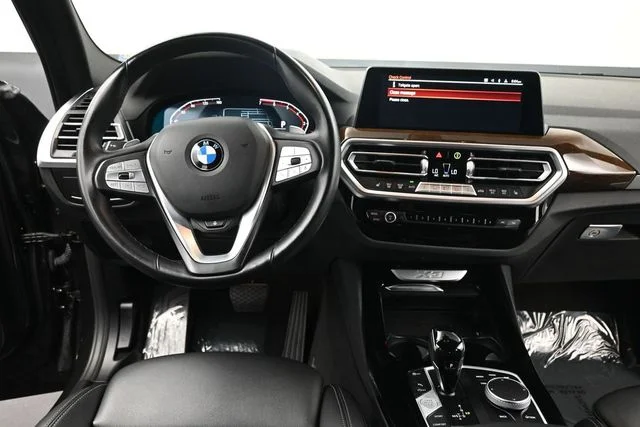 Used 2024 Gray BMW sDrive30i image 17