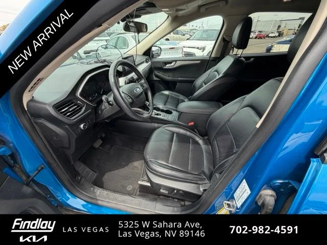 Used 2020 Blue Ford SEL image 9