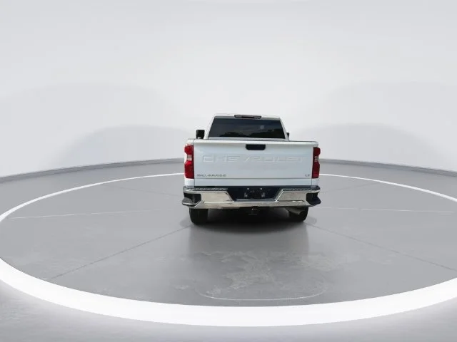 Certified Used 2025 Summit White Chevrolet LT image 9