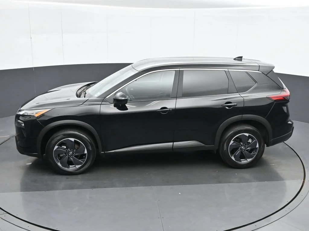 Used 2025 Black Nissan SV image 18