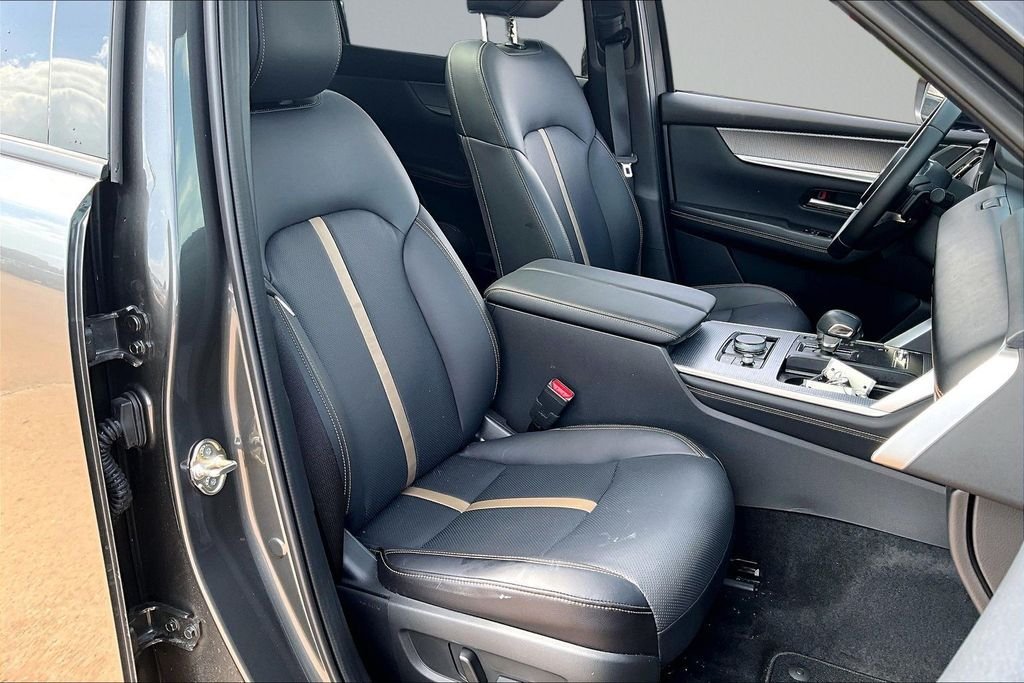 Certified Used 2025 Gray Mazda Premium Plus image 7