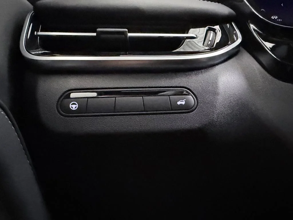 New 2027 HARBOR GRAY INFINITI Sport AWD image 36