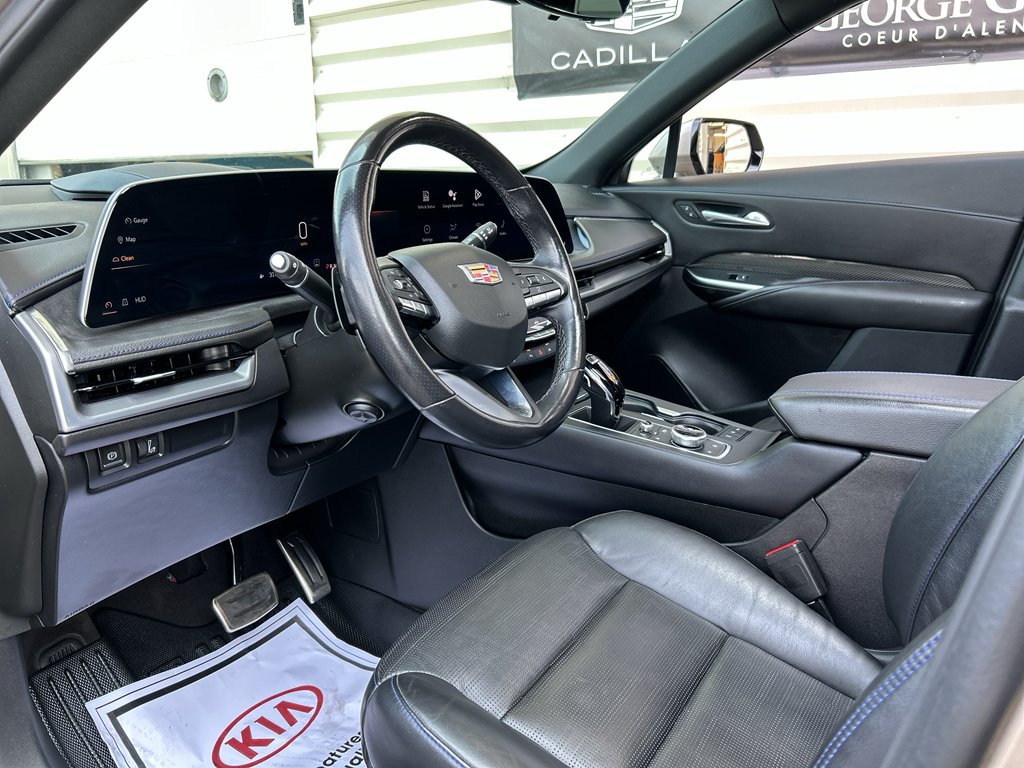 2024 Cadillac XT4 Sport - Photo 10
