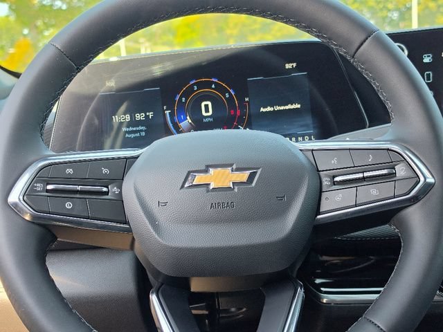 New 2027 Summit White Chevrolet LT image 15