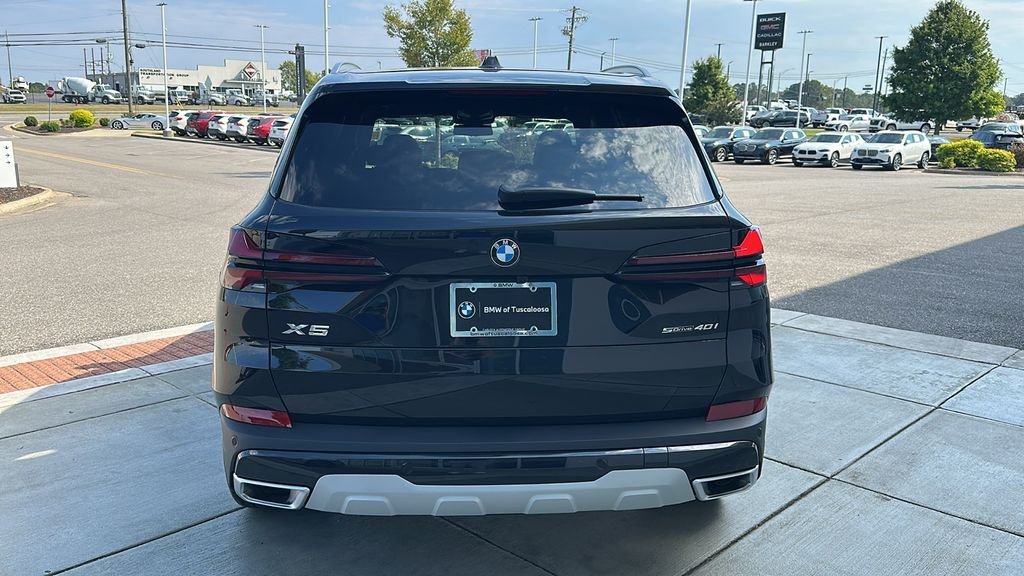 Used 2026 Black Sapphire Metallic BMW sDrive40i image 5