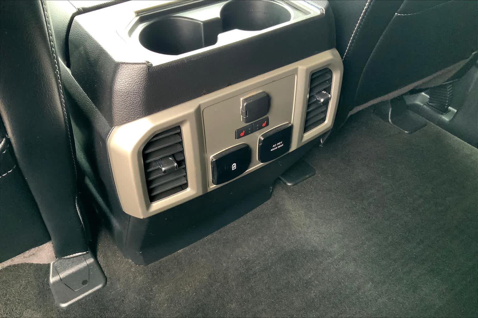 Used 2020 Agate Black Metallic Ford LARIAT image 28