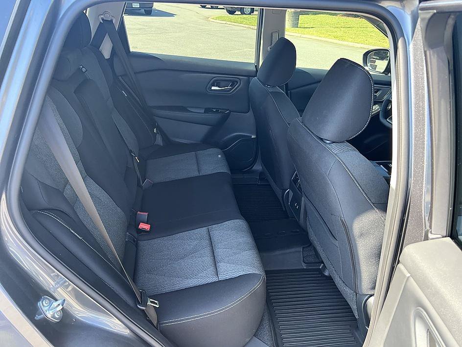 Certified Used 2025 Gun Metallic Nissan SV image 16