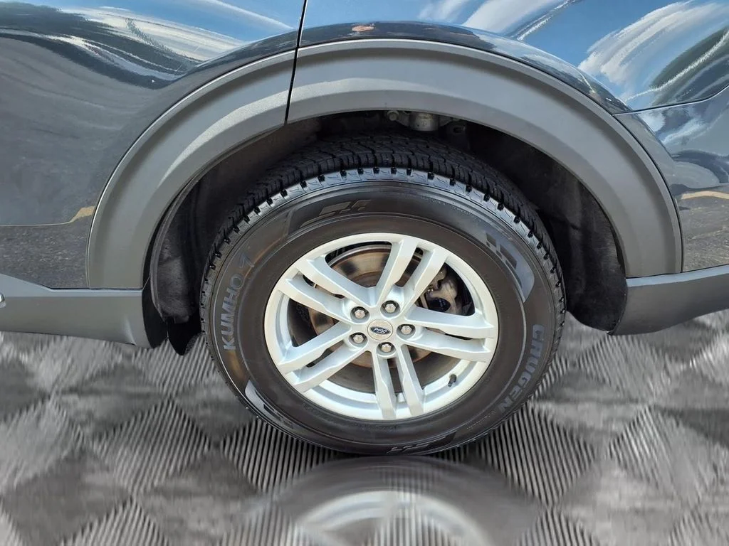 Used 2022 Blue Ford XLT image 23