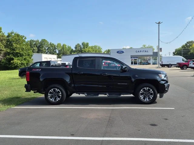 Used 2022 Black Chevrolet Z71 image 14