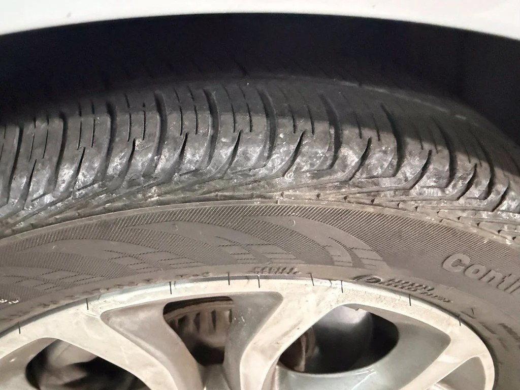 Used 2016 Silver Mercedes-Benz C 300 image 9