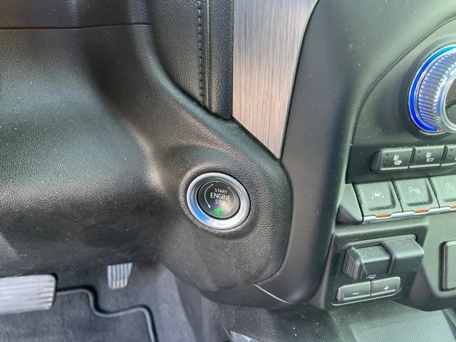 Used 2019 Blue GMC Denali image 22