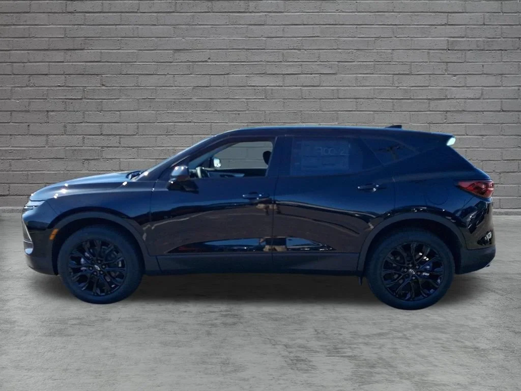 New 2026 Black Chevrolet 2LT image 5