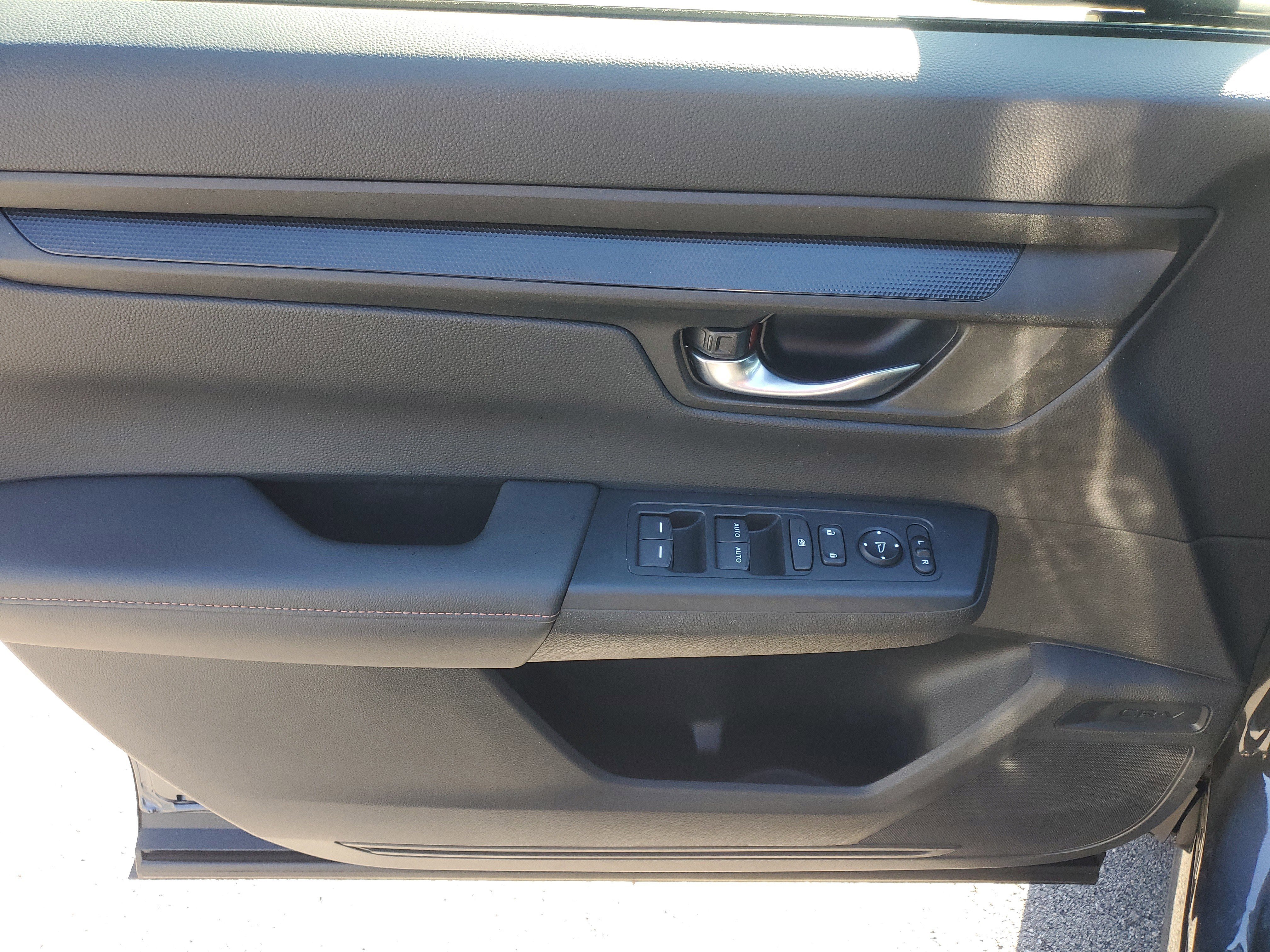 Used 2025 Meteorite Gray Metallic Honda Sport image 18
