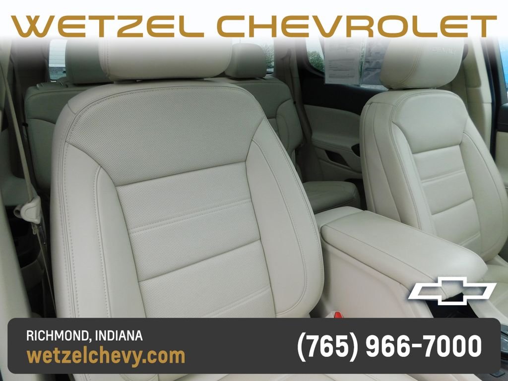 Used 2023 White GMC Denali image 21