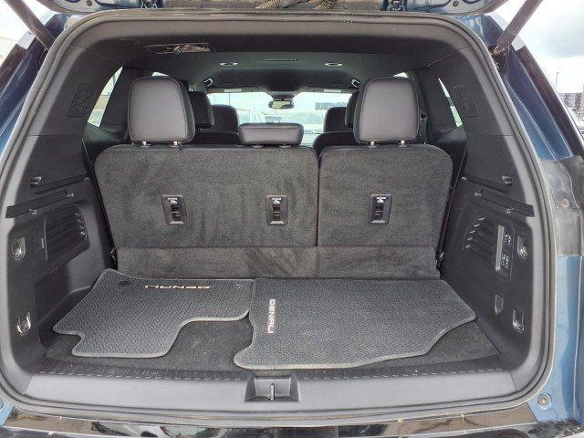 2024 GMC Acadia Denali - Photo 13