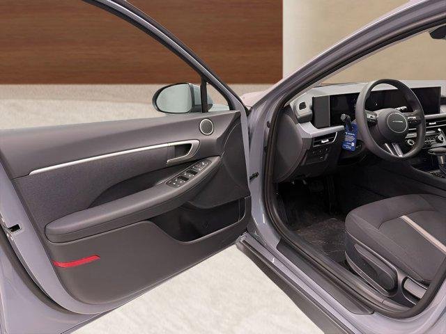 New 2026 Blue Hyundai SE image 9