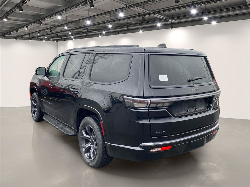 New 2026 High Gloss Black Jeep Limited Altitude image 3