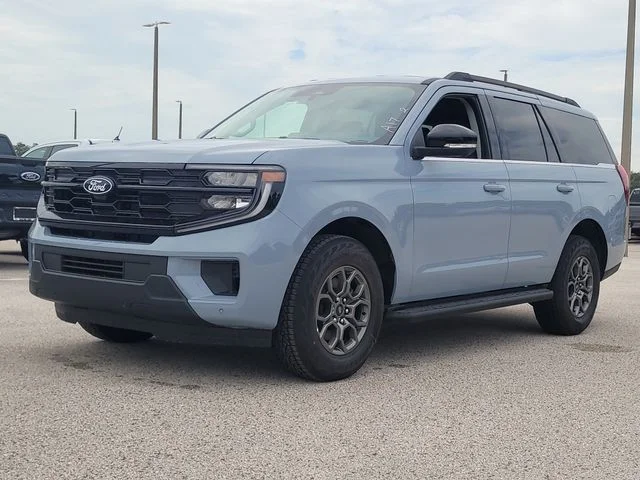 New 2027 Gray Metallic Ford Active image 34