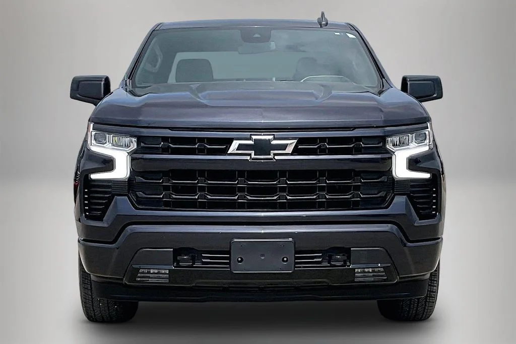 Used 2022 Gray Chevrolet RST image 3