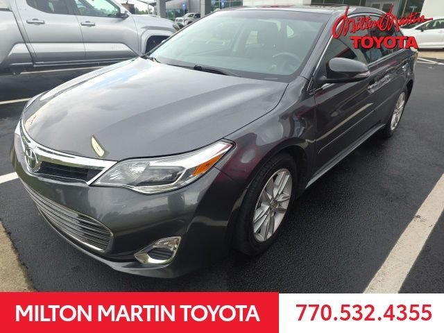 2013 Toyota Avalon XLE Premium's photo