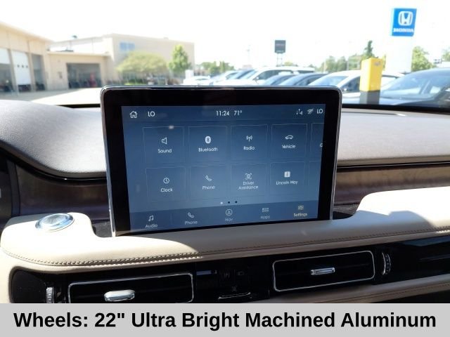 Used 2020 Burgundy Lincoln Reserve image 21