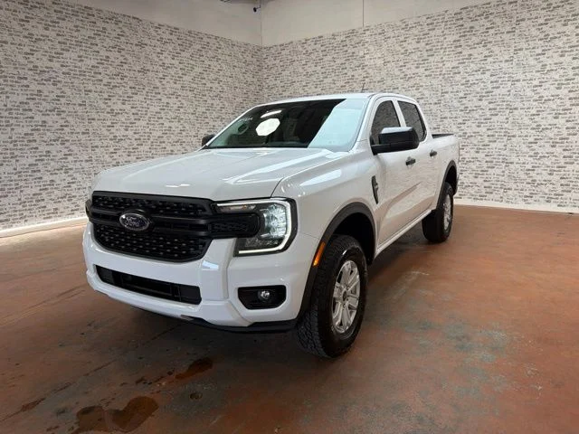 Used 2026 White Ford XL image 3