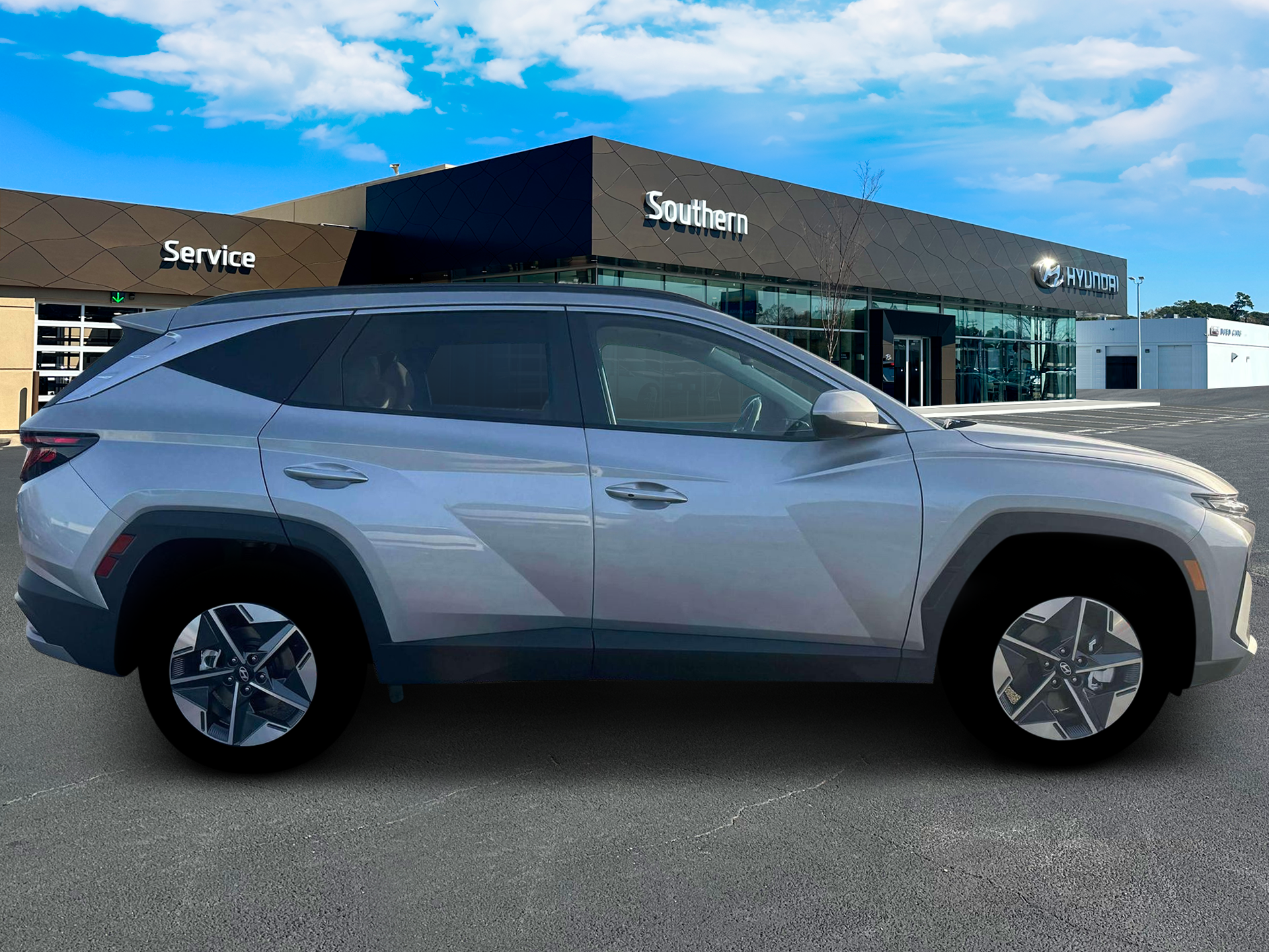 New 2026 Silver Hyundai SEL AWD image 9