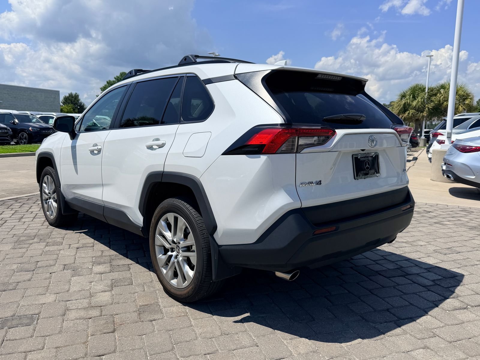 Used 2024 Pearl Toyota XLE Premium image 10