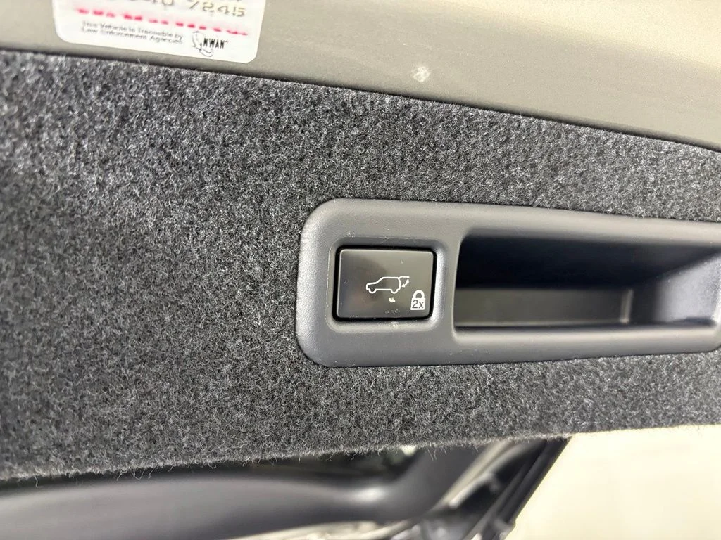 Used 2018 Silver Lexus 450hL Premium image 40