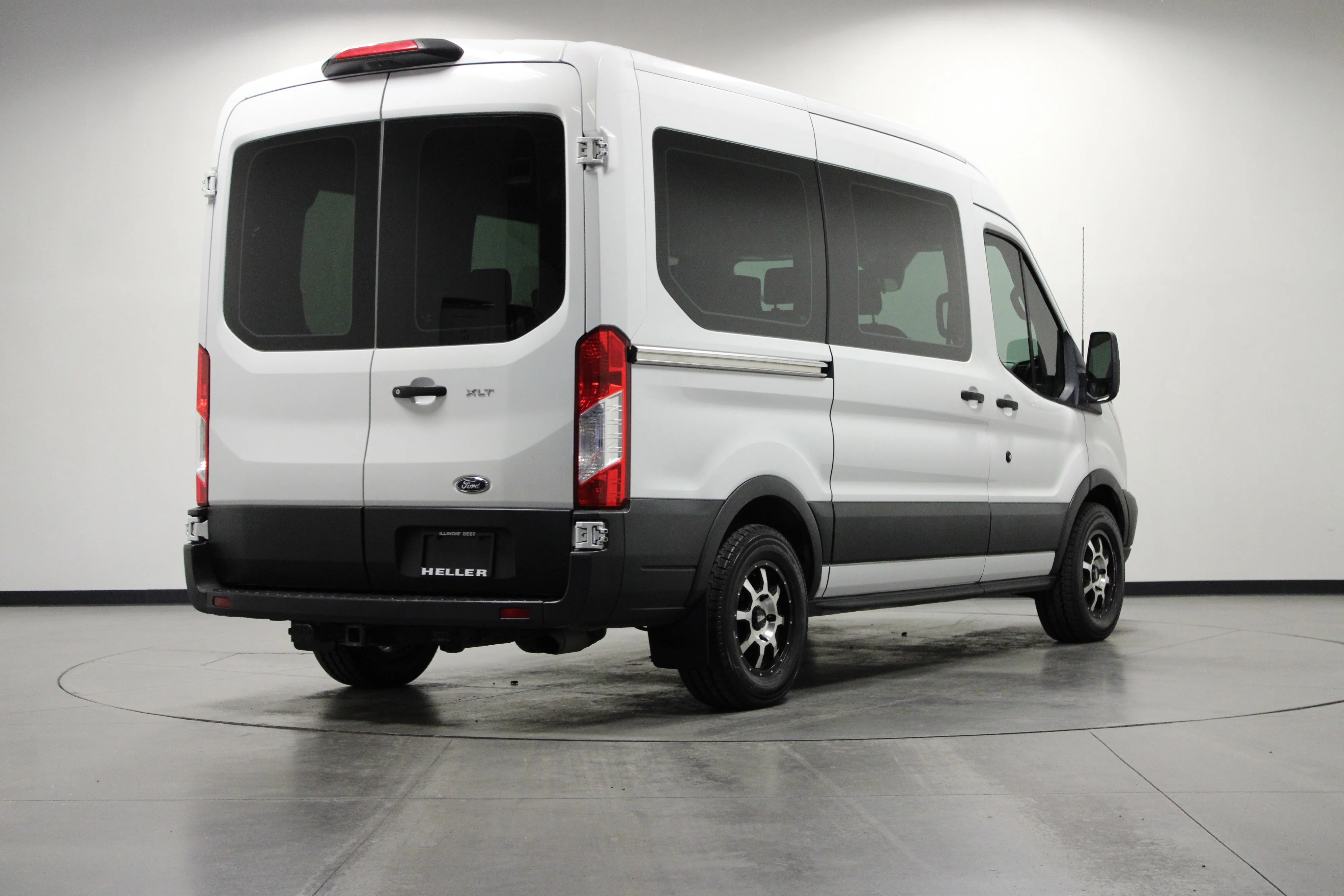 Used 2018 White Ford XLT image 4