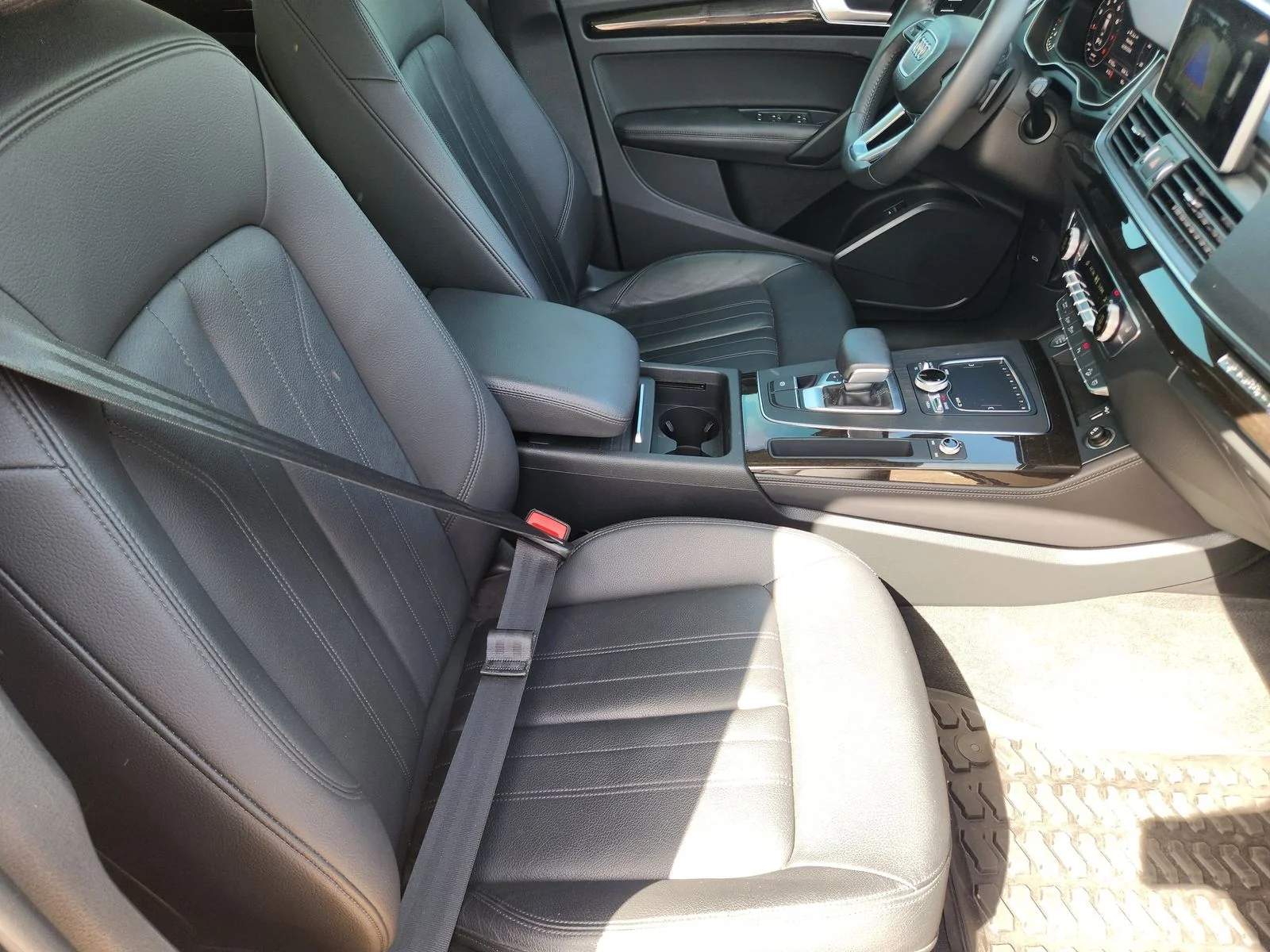 Used 2020 Silver Audi 45 Premium Plus image 13