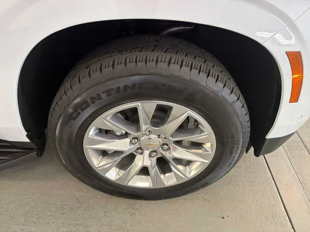 New 2026 Polar White Tricoat Chevrolet Premier image 4