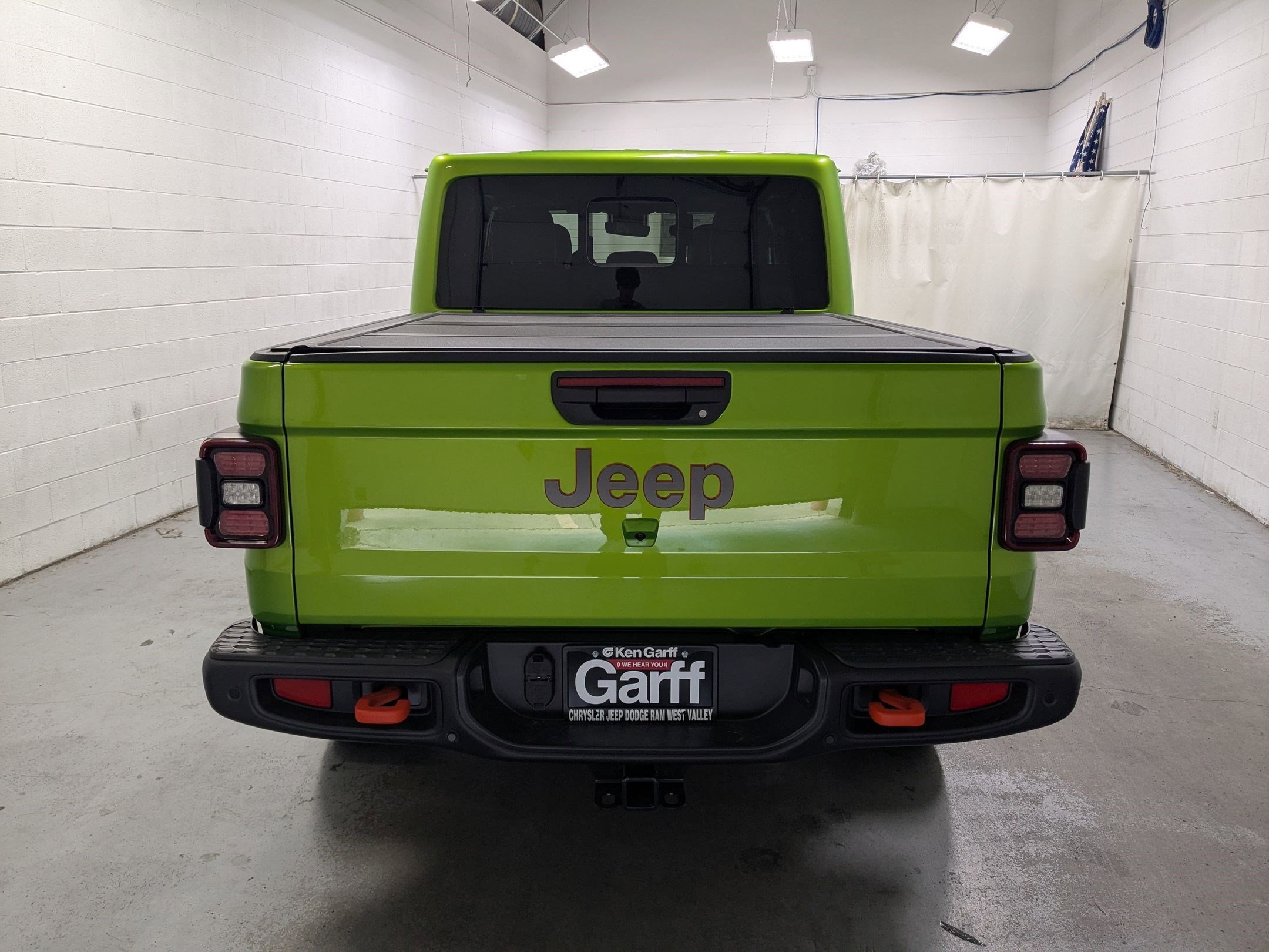 New 2025 Mojito Exterior Paint Jeep Mojave X image 5