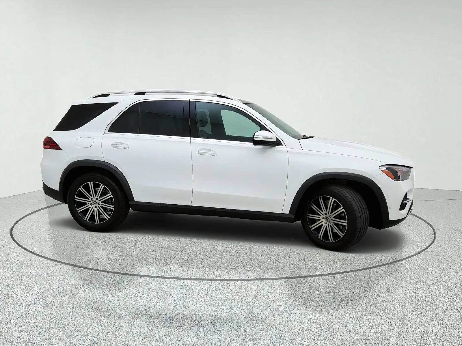 Certified Used 2024 Polar White Mercedes-Benz GLE 350 image 6