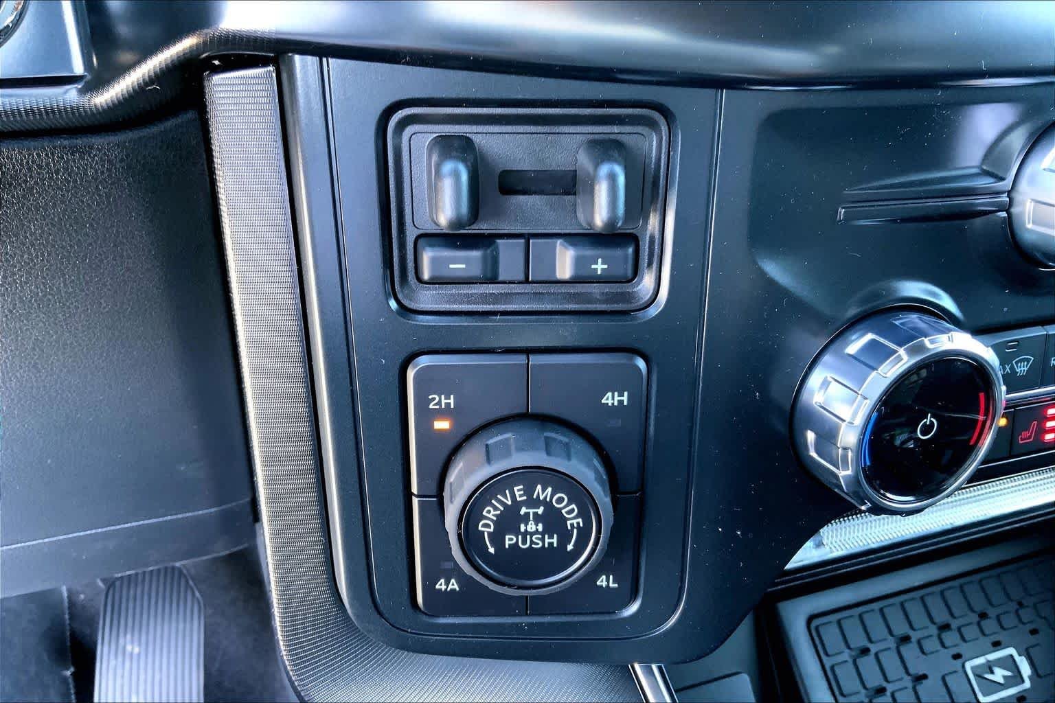 New 2026 Avalanche Ford Platinum® image 16