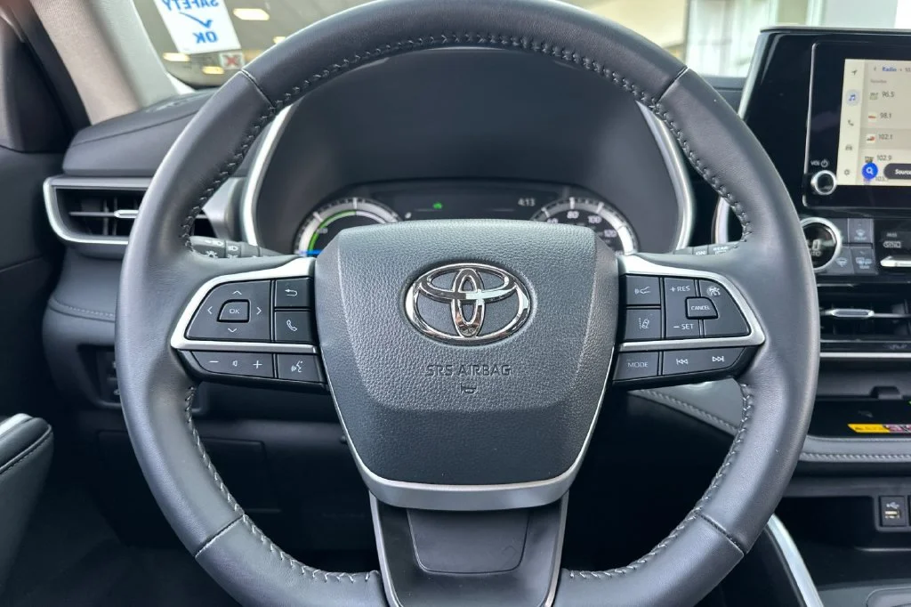 Certified Used 2026 Beige Toyota XLE image 24